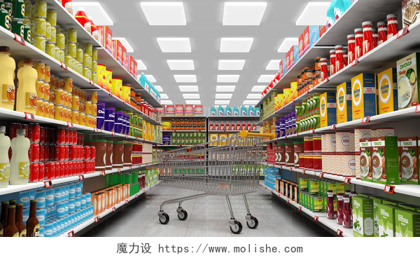超市货架上的各种商品和购物车超市内部与货架上摆满的各种产品和空台车篮
